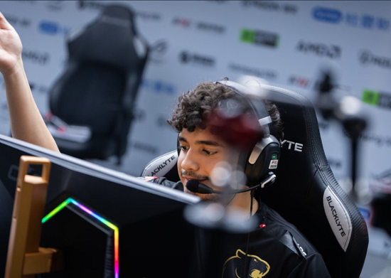 边路速度型 边路速度型